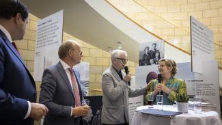 Marcel Reif mit Sylvia Löhrmann im Gespräch